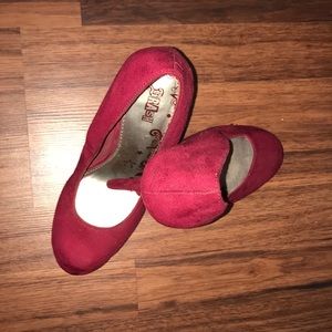 Never used suede heels